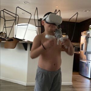 VR Headset in White